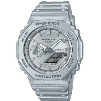 Reloj G-SHOCK GA-2100FF-8A plateado con diseño futurista y estructura resistente